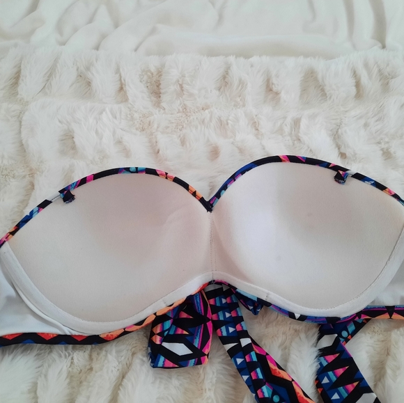 Pink Victoria Secret Bikini Top - Picture 3 of 4